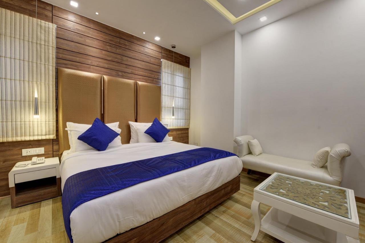 Hotel Golden Tree Noida Exterior foto